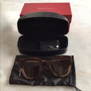 Salvatore‎ Ferragamo Sunglasses